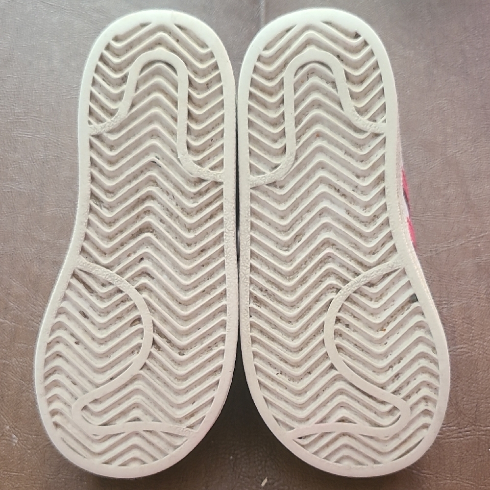 Adidas White and Pink Velcro Sneakers with Shell Toe - Picture 6 of 6